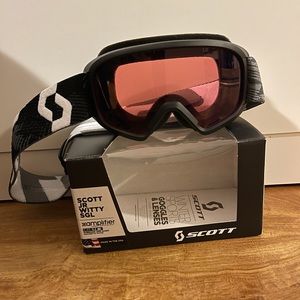 Black Scott Junior Snowboard Goggles (Used Once)